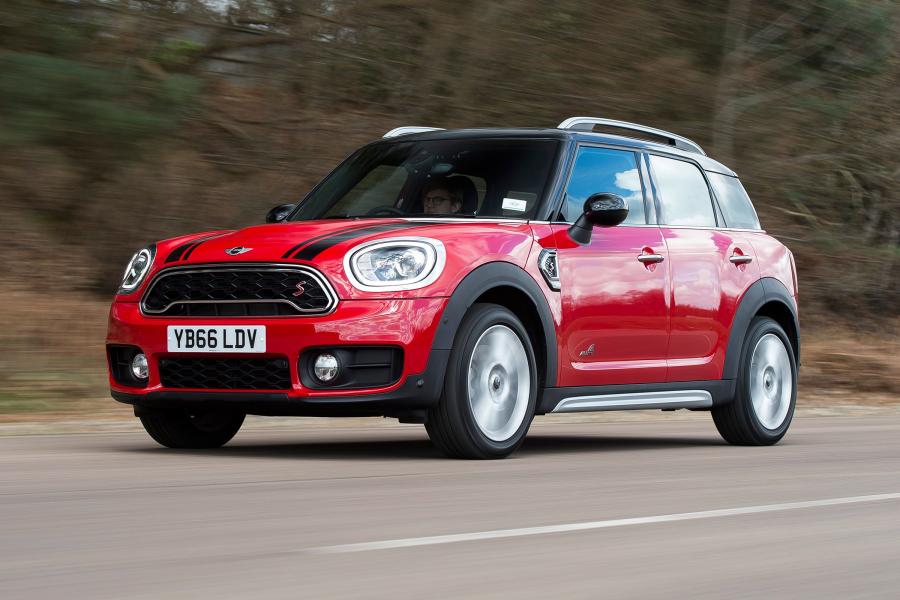  Mini Cooper SD Countryman ALL4 2017 года  (UK) (фото 11 из 12)